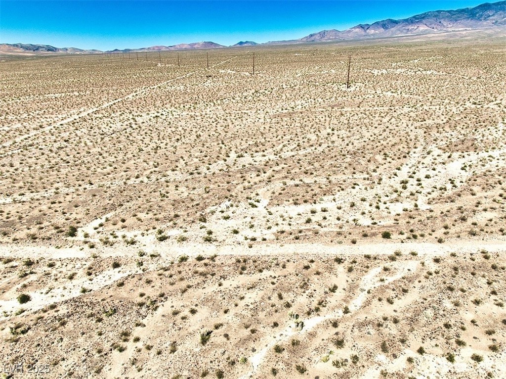 1400 West Sapphire Road Pahrump, NV 89060 - Photo 4 of 14