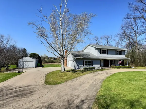 $419,900 | 1785 Crown Drive, Oshkosh, WI 54904