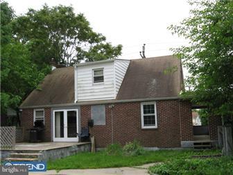 208 Fairview Road Crum Lynne, PA 19022 - Photo 9 of 11