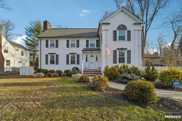 $750,000 | 27 Fairview Avenue, West Orange, NJ 07052