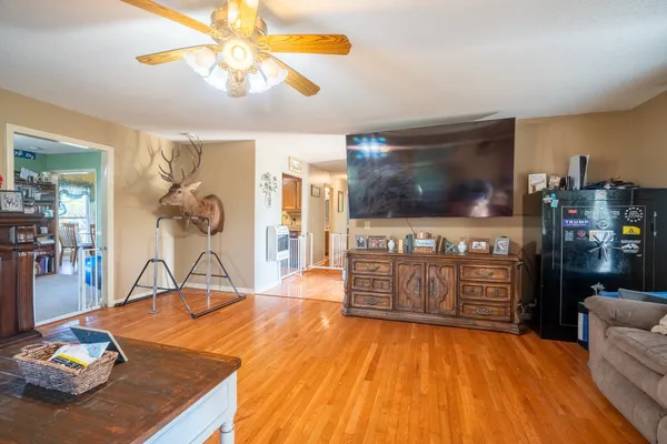 $480,000 | 34 Morris Road, Leoma, TN 38468