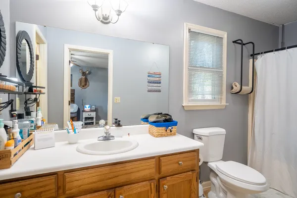 $480,000 | 34 Morris Road, Leoma, TN 38468