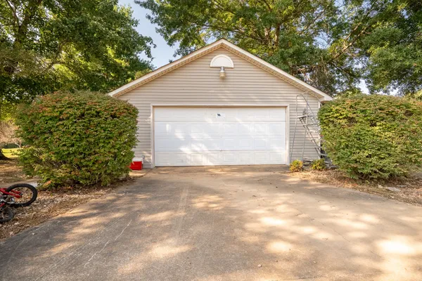 $480,000 | 34 Morris Road, Leoma, TN 38468