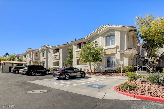 $340,000 | 1511 Cardinal Peak Lane, Unit 101, Las Vegas, NV 89144