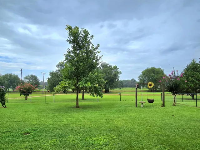 $279,000 | 110 Red Bud Street, Shepherd, TX 77371