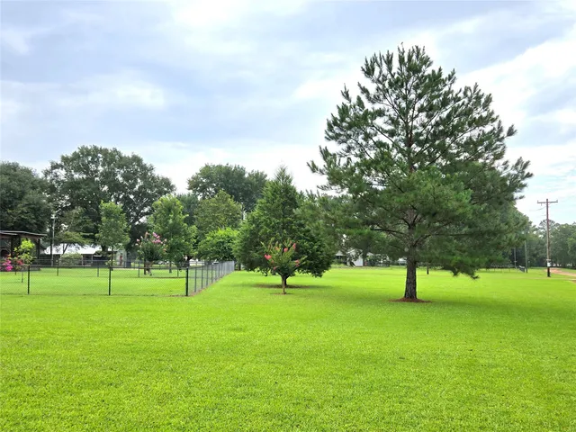 $279,000 | 110 Red Bud Street, Shepherd, TX 77371