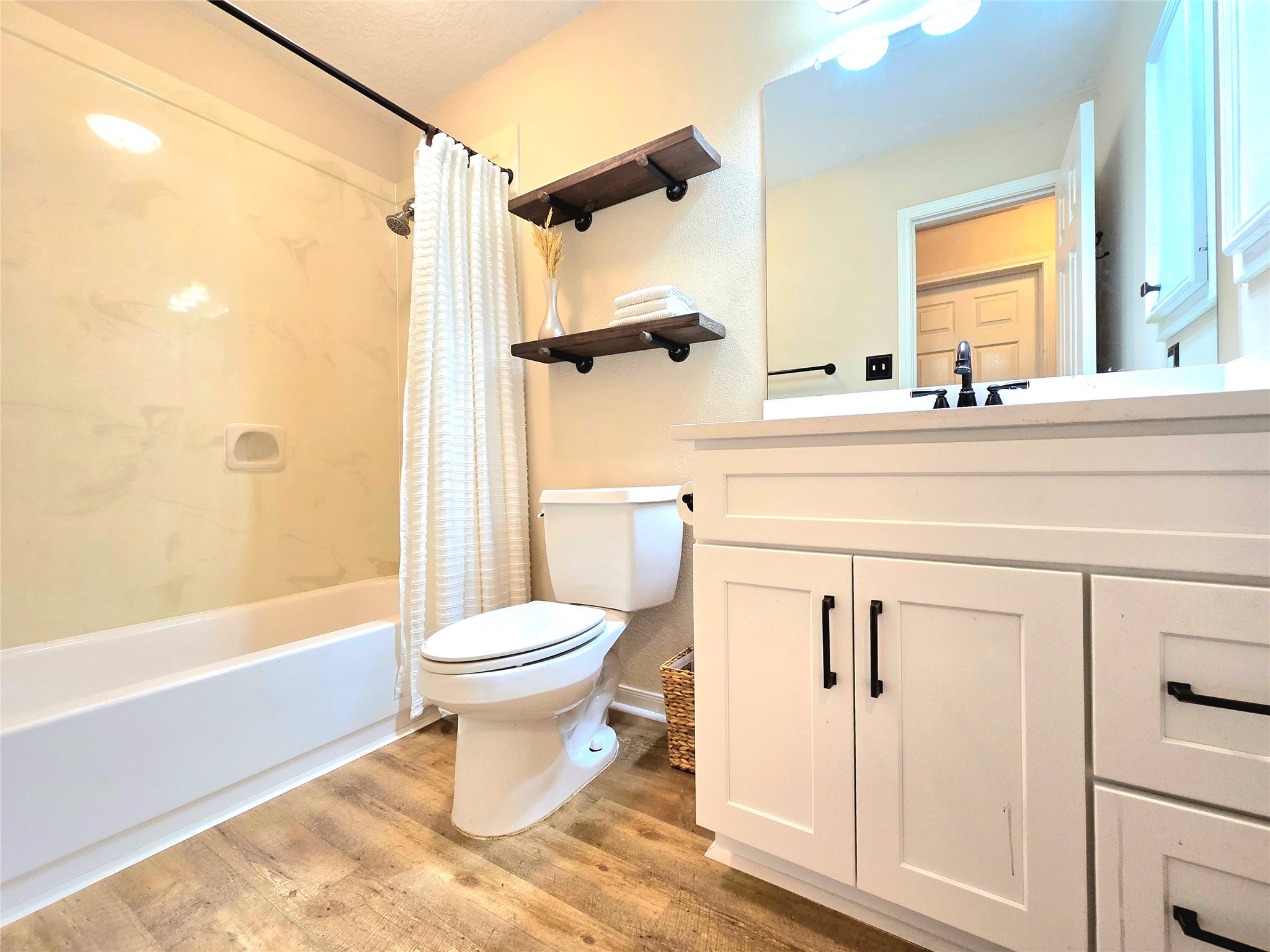 110 Red Bud Street Shepherd, TX 77371 - Photo 41 of 48 Guest Bath