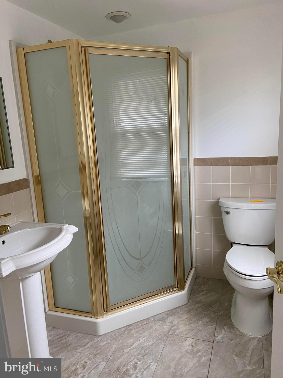 227 Simpson Road Ardmore, PA 19003 - Photo 5 of 7