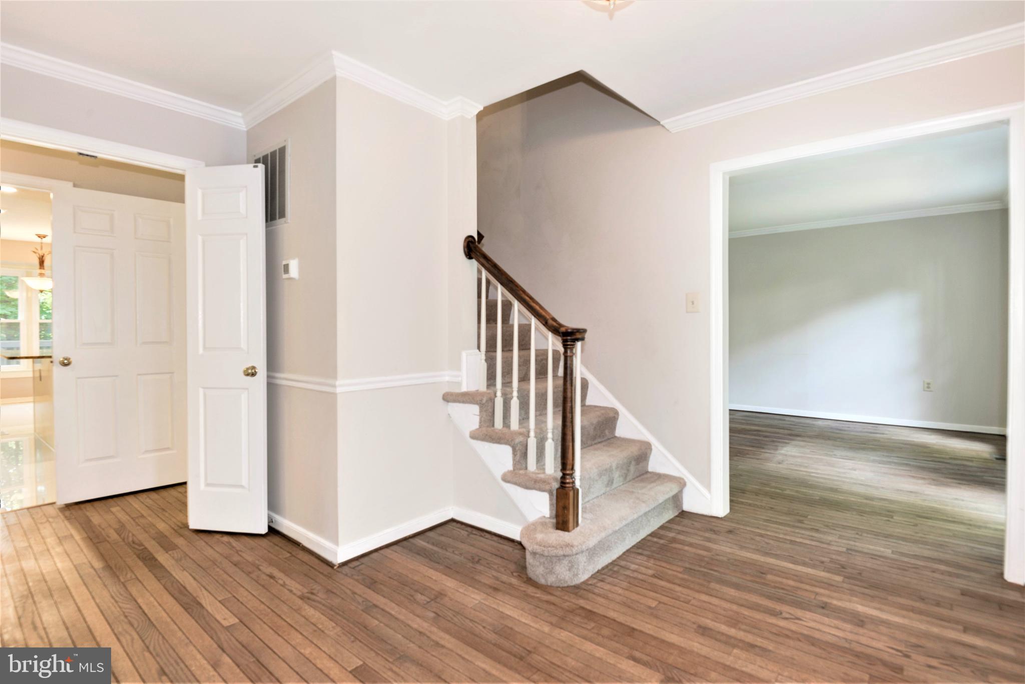 10322 Dunn Meadow Road Vienna, VA 22182 - Photo 11 of 45