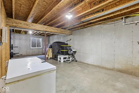 $379,900 | 12552 Geist Cove Drive, Indianapolis, IN 46236