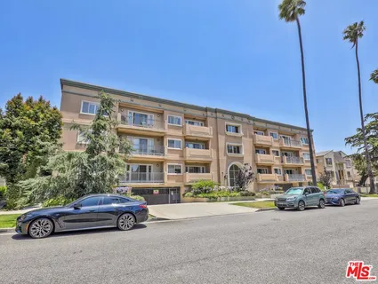 $828,000 | 937 12th Street, Unit 308, Santa Monica, CA 90403
