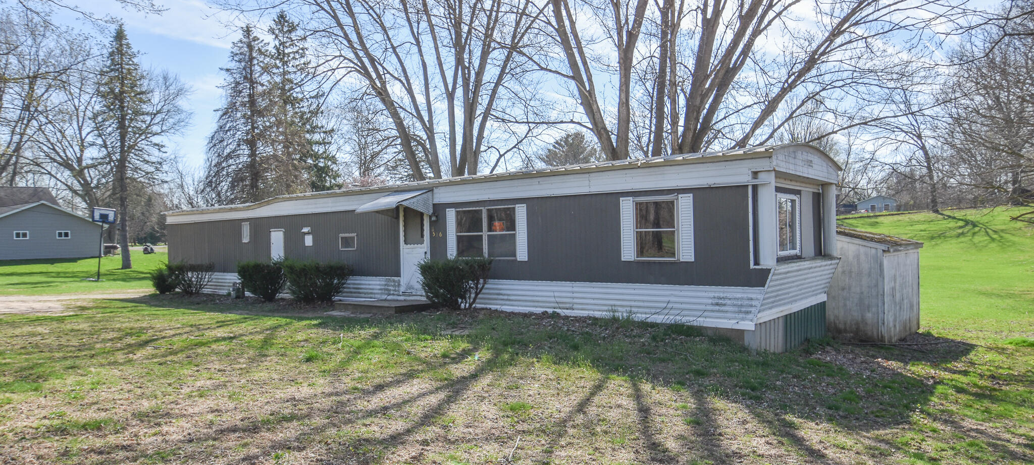 586 North Union City Road Coldwater, MI 49036 - Photo 25 of 26 DSC_0461