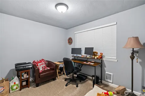 $499,900 | 10221-10223 146th Street East, Unit 10221, Puyallup, WA 98375