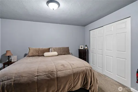 $499,900 | 10221-10223 146th Street East, Unit 10221, Puyallup, WA 98375