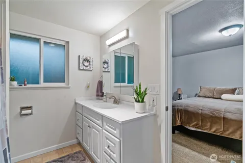 $499,900 | 10221-10223 146th Street East, Unit 10221, Puyallup, WA 98375