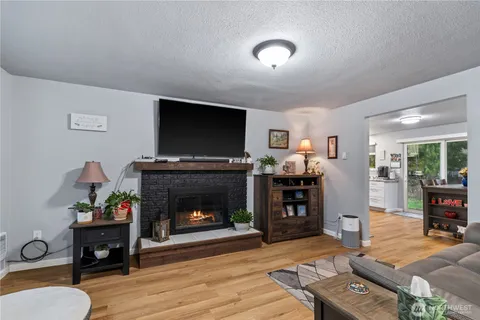 $499,900 | 10221-10223 146th Street East, Unit 10221, Puyallup, WA 98375