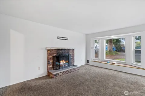 $499,900 | 10221-10223 146th Street East, Unit 10221, Puyallup, WA 98375