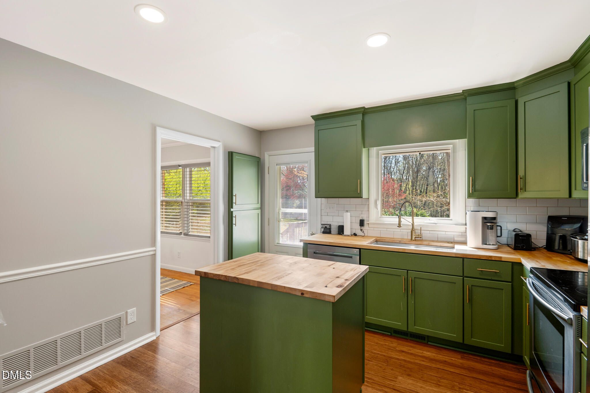 500 Peachwood Place Raleigh, NC 27609 - Photo 15 of 46