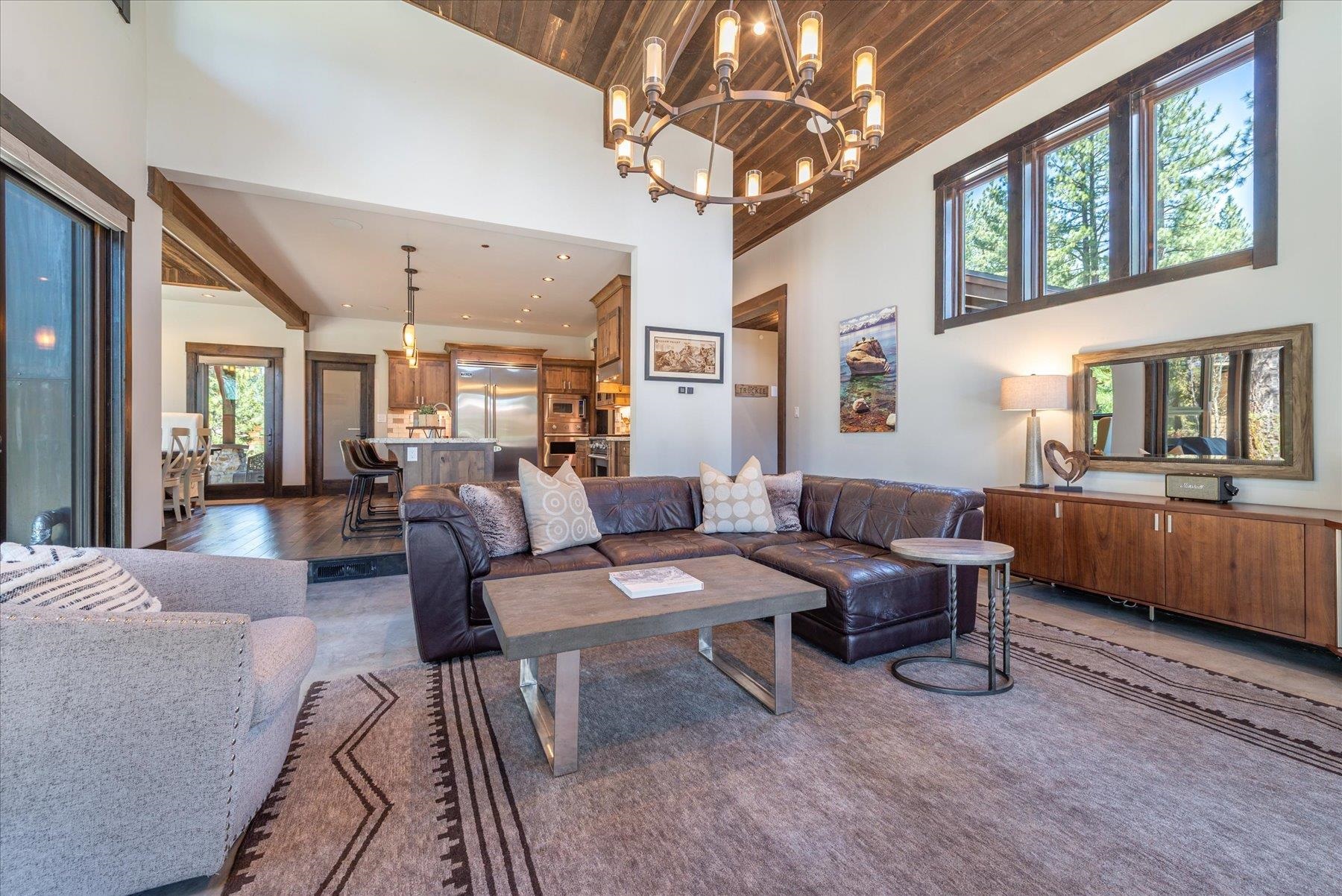 11090 Henness Road Truckee, CA 96161 - Photo 7 of 26