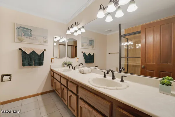 $1,495,000 | 29930 Eastvale Court, Agoura Hills, CA 91301