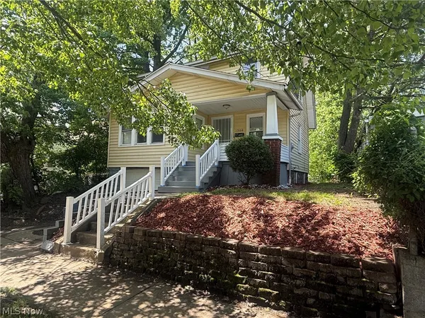 $1,375 | 1500 Sweitzer Avenue, Akron, OH 44301