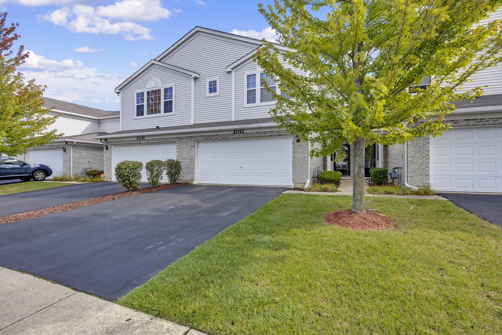 21143 Gray Hawk Drive Matteson, IL 60443 - Photo 2 of 22