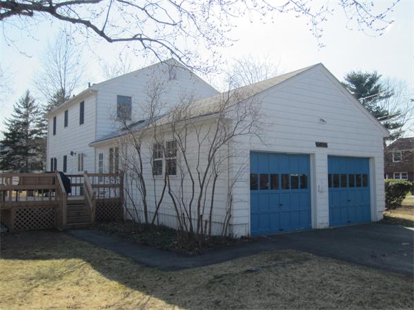 94 Bayberry Road Concord, MA 01742 - Photo 2 of 16 Gallery Image 2
