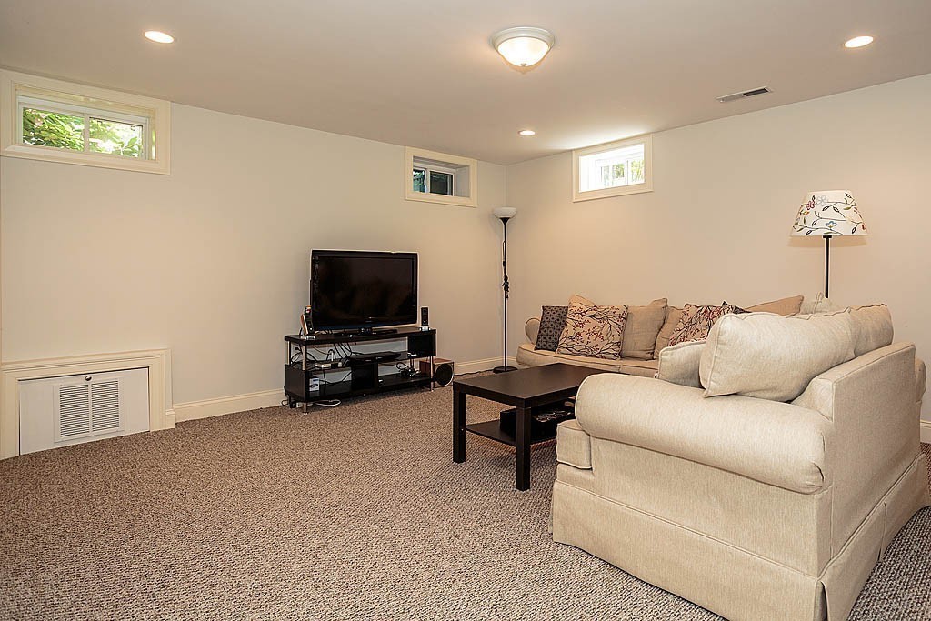 69 Davis Road, Unit 69 Belmont, MA 02478 - Photo 14 of 20 Gallery Image 14