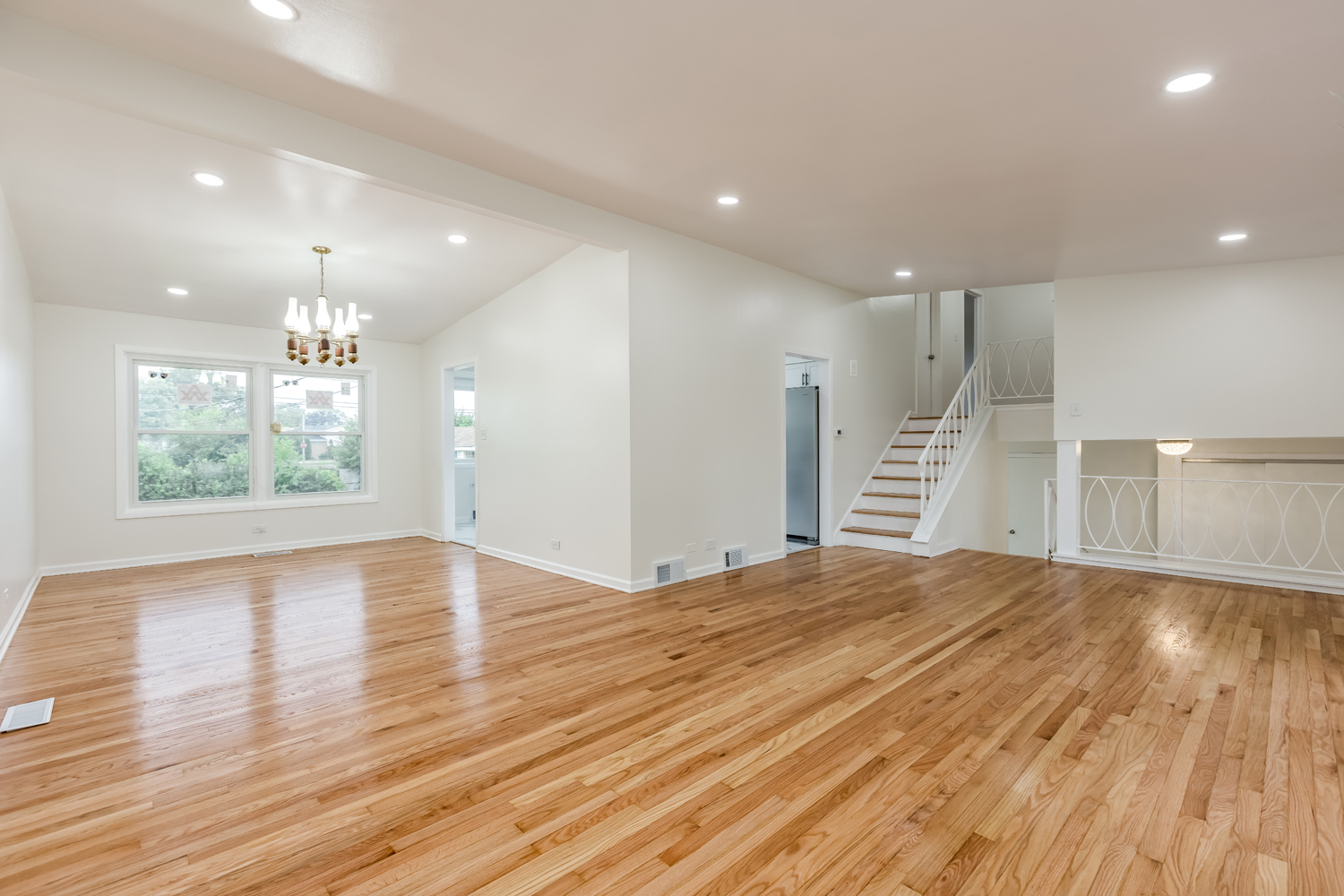 7745 Beckwith Road Morton Grove, IL 60053 - Photo 13 of 41