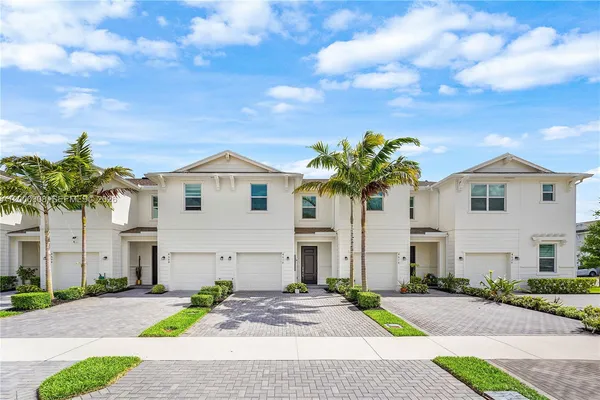 $2,850 | 4612 Hollister Avenue, Unit 4612, Lake Worth, FL 33463