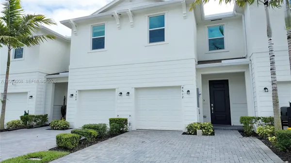 $2,950 | 4612 Hollister Avenue, Unit 4612, Lake Worth, FL 33463