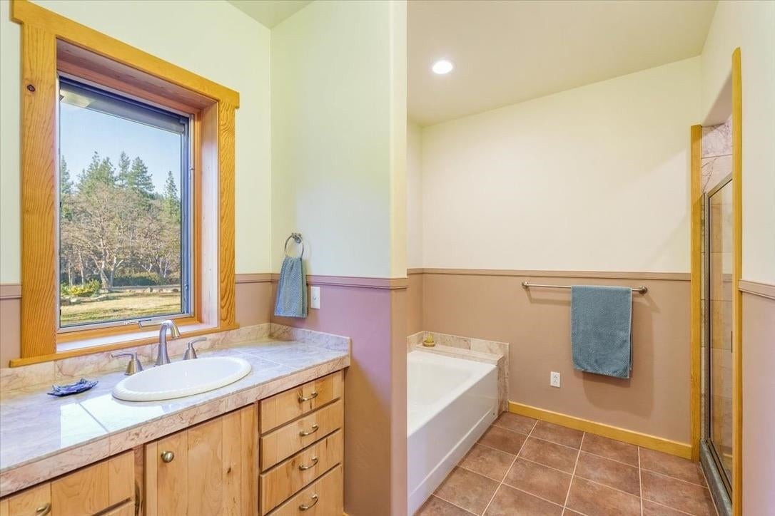 13747 Rattlesnake Creek Road Fort Jones, CA 96032 - Photo 18 of 41 Gallery Image 18