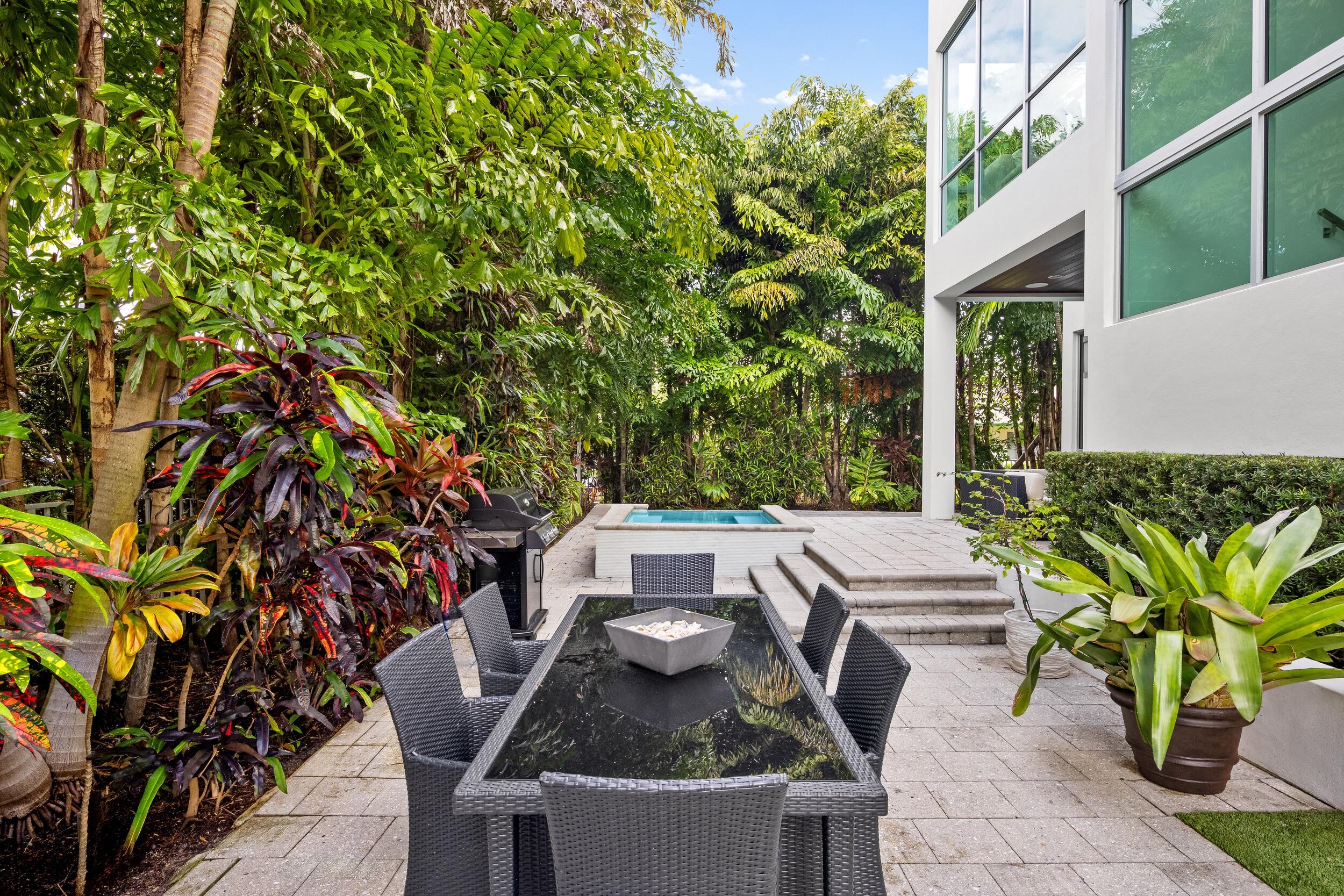 1005 Bucida Road Delray Beach, FL 33483 - Photo 44 of 58 Patio 2