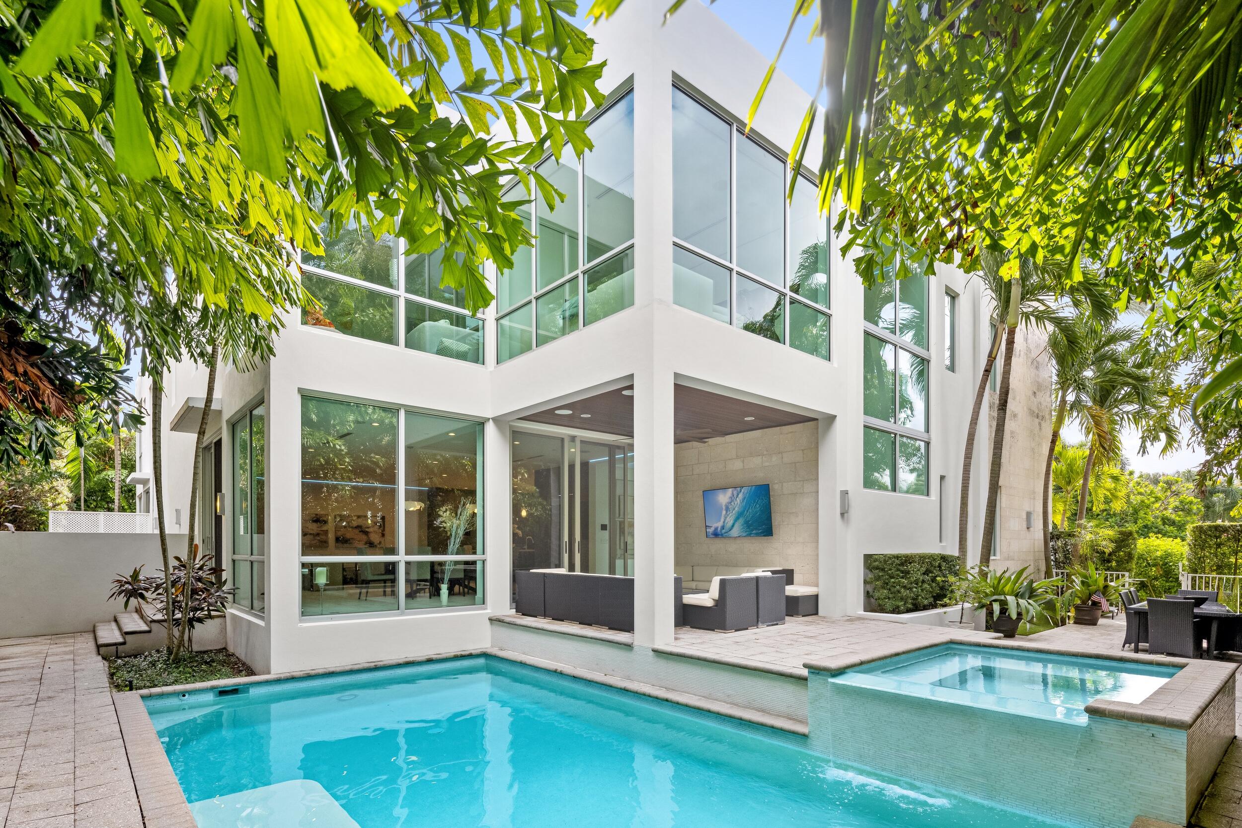 1005 Bucida Road Delray Beach, FL 33483 - Photo 46 of 58 Pool 1