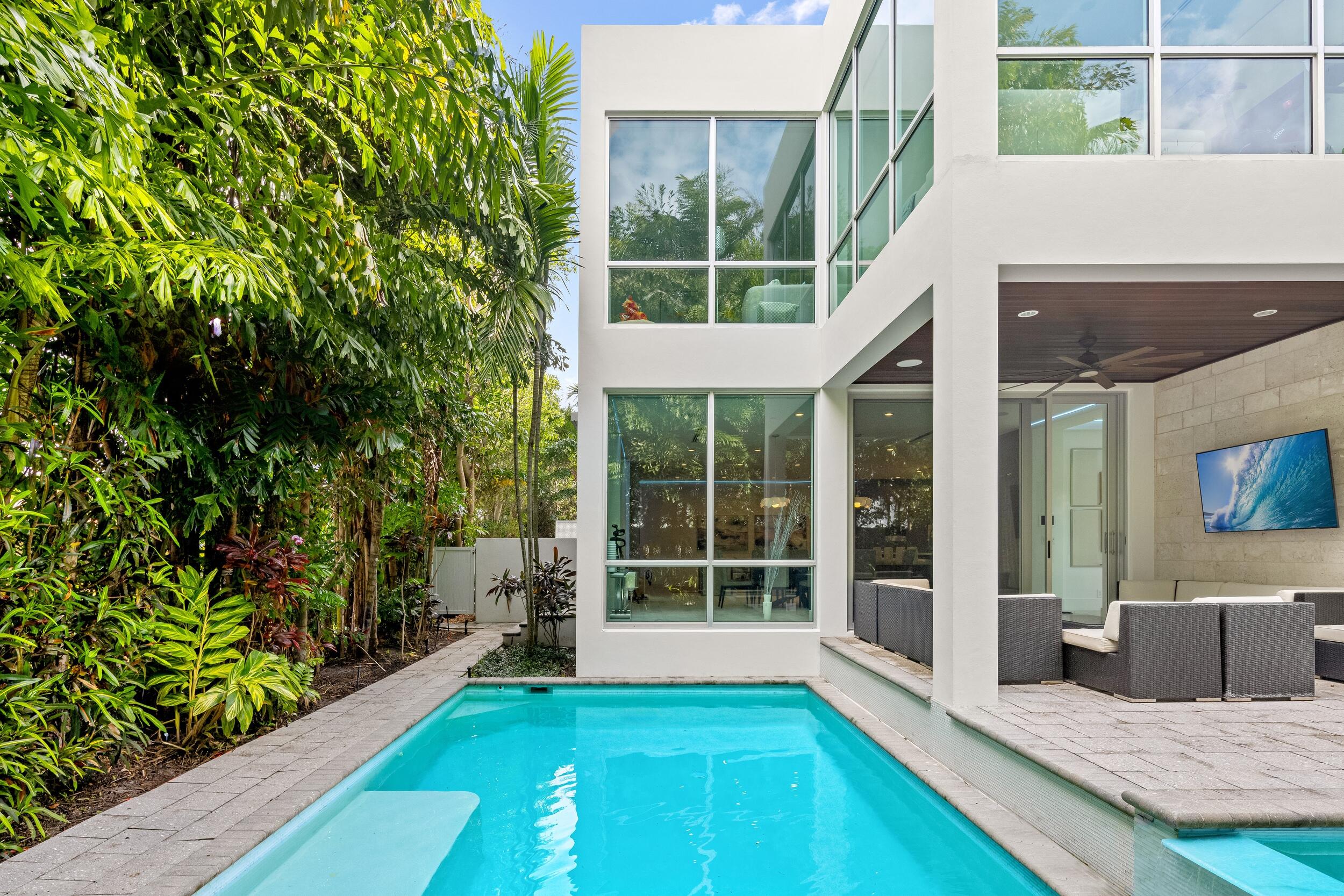 1005 Bucida Road Delray Beach, FL 33483 - Photo 47 of 58 Pool 2