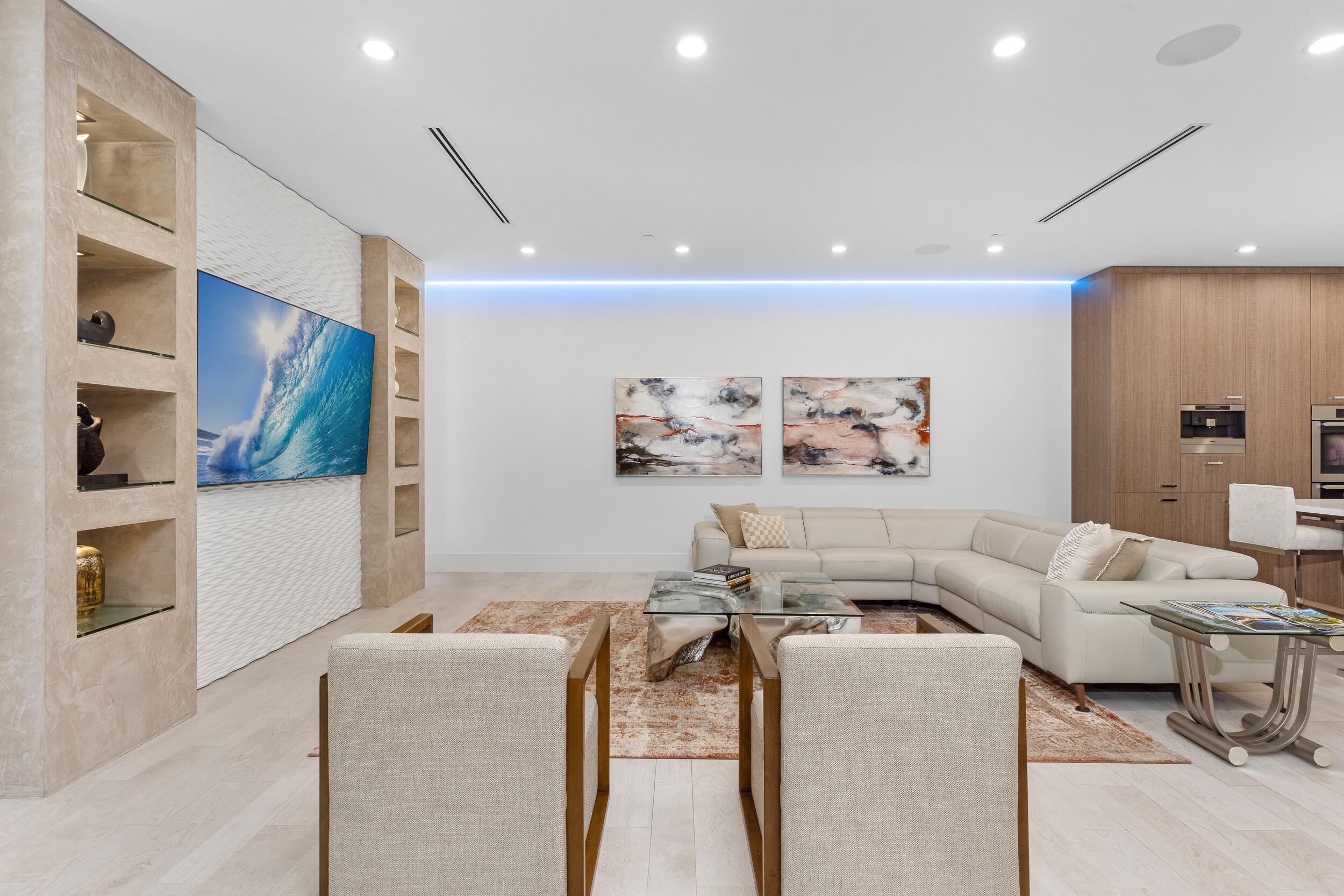 1005 Bucida Road Delray Beach, FL 33483 - Photo 5 of 58 Living Area 3