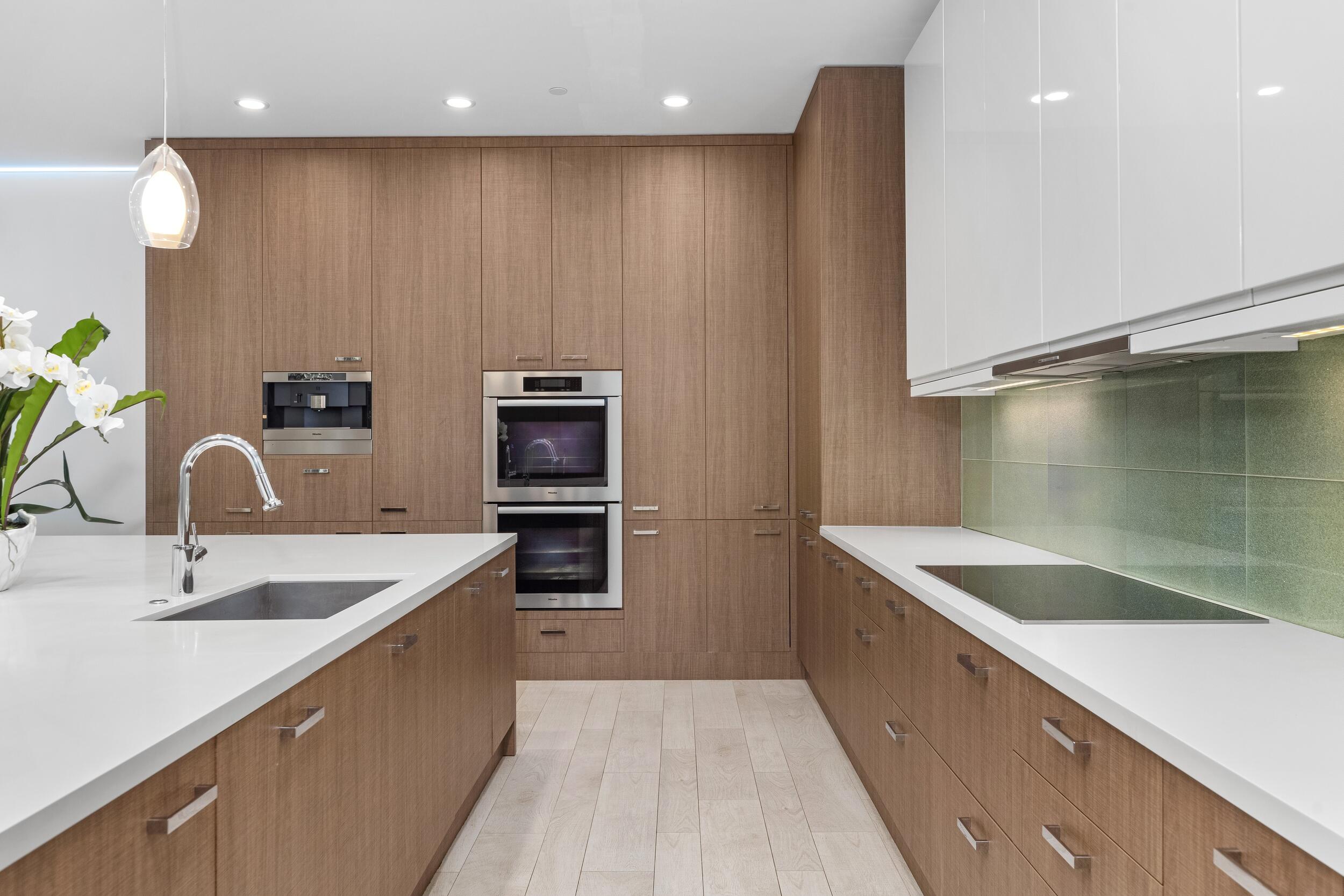 1005 Bucida Road Delray Beach, FL 33483 - Photo 6 of 58 Kitchen 5