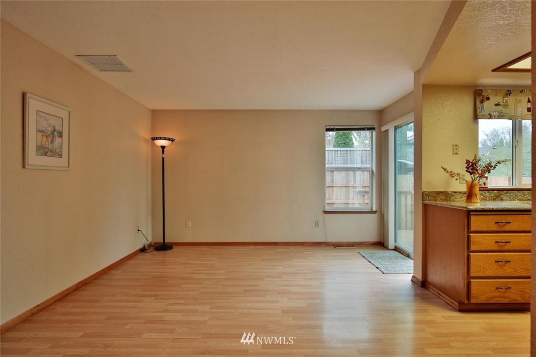 2522 167th Place Southeast Bothell, WA 98012 - Photo 12 of 24