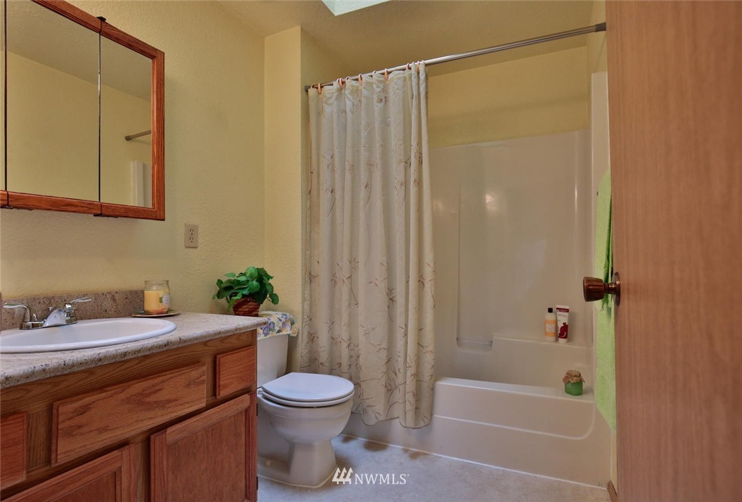 2522 167th Place Southeast Bothell, WA 98012 - Photo 14 of 24