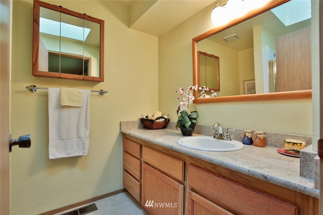 2522 167th Place Southeast Bothell, WA 98012 - Photo 15 of 24