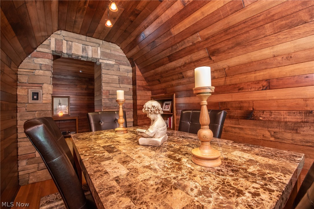 4043 Riveredge Road Cleveland, OH 44111 - Photo 31 of 34 Gallery Image 31