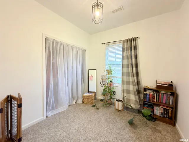 $155,000 | 23 Arthur Jones Avenue, New Berlin, IL 62670