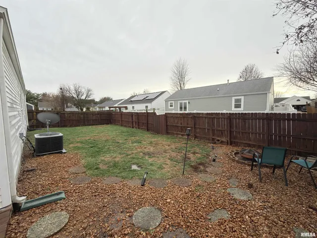 $155,000 | 23 Arthur Jones Avenue, New Berlin, IL 62670