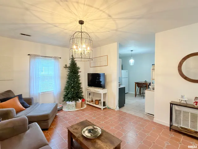 $155,000 | 23 Arthur Jones Avenue, New Berlin, IL 62670