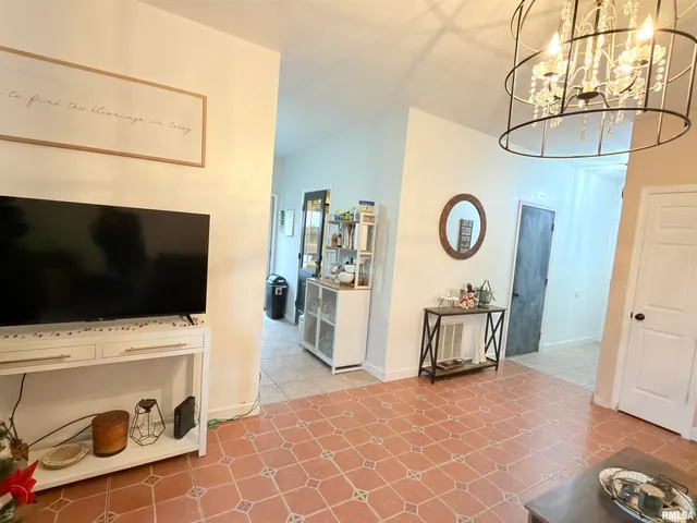 $155,000 | 23 Arthur Jones Avenue, New Berlin, IL 62670