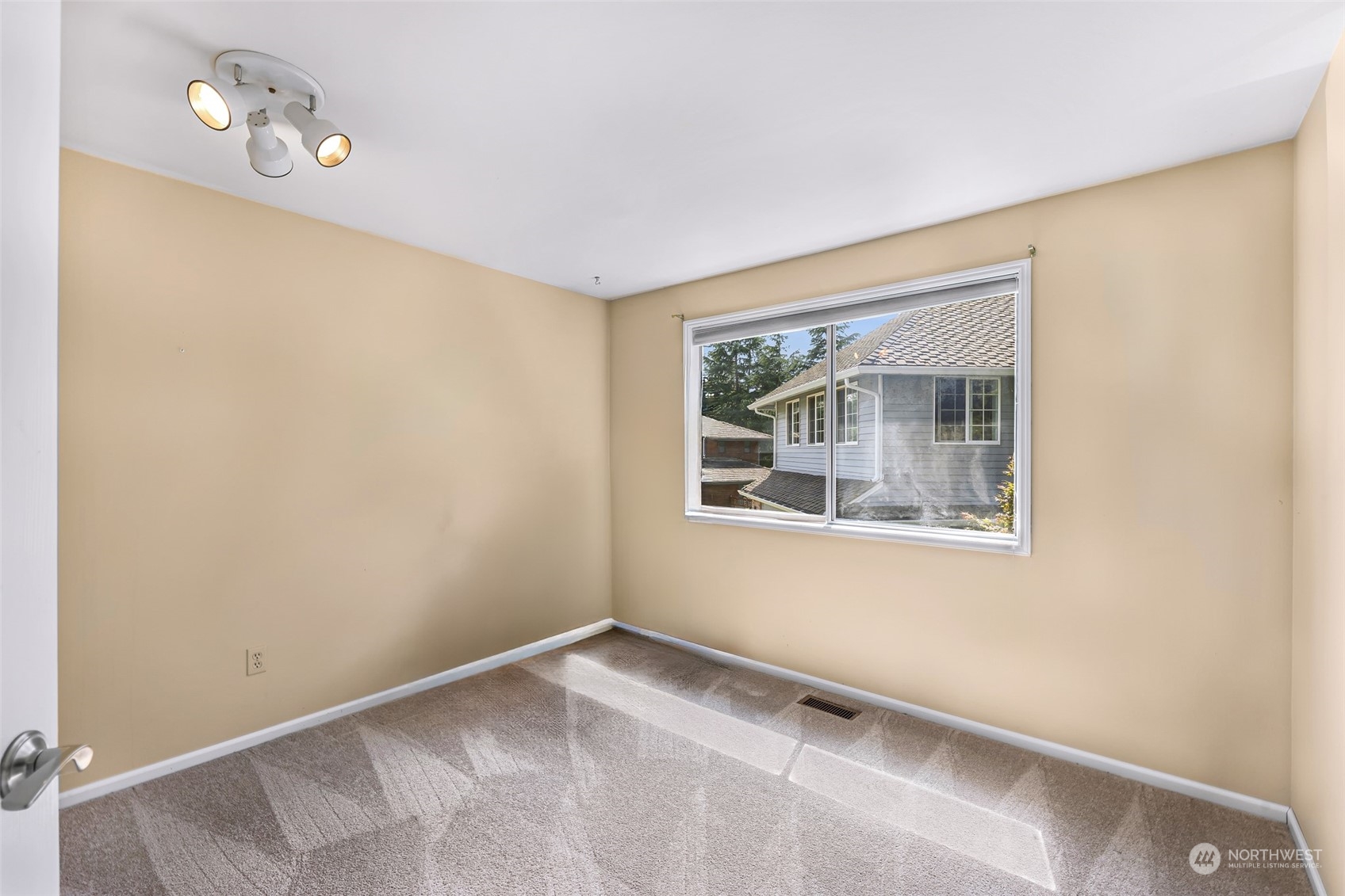 18803 135th Avenue Southeast Renton, WA 98058 - Photo 34 of 35 Gallery Image 34