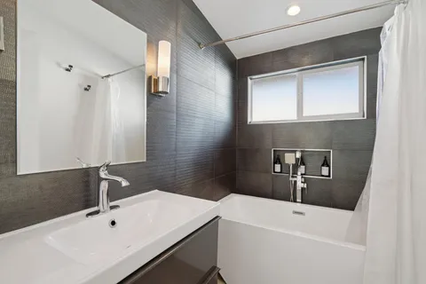 $849,000 | 3530 Eastgate N Road, Palm Springs, CA 92262