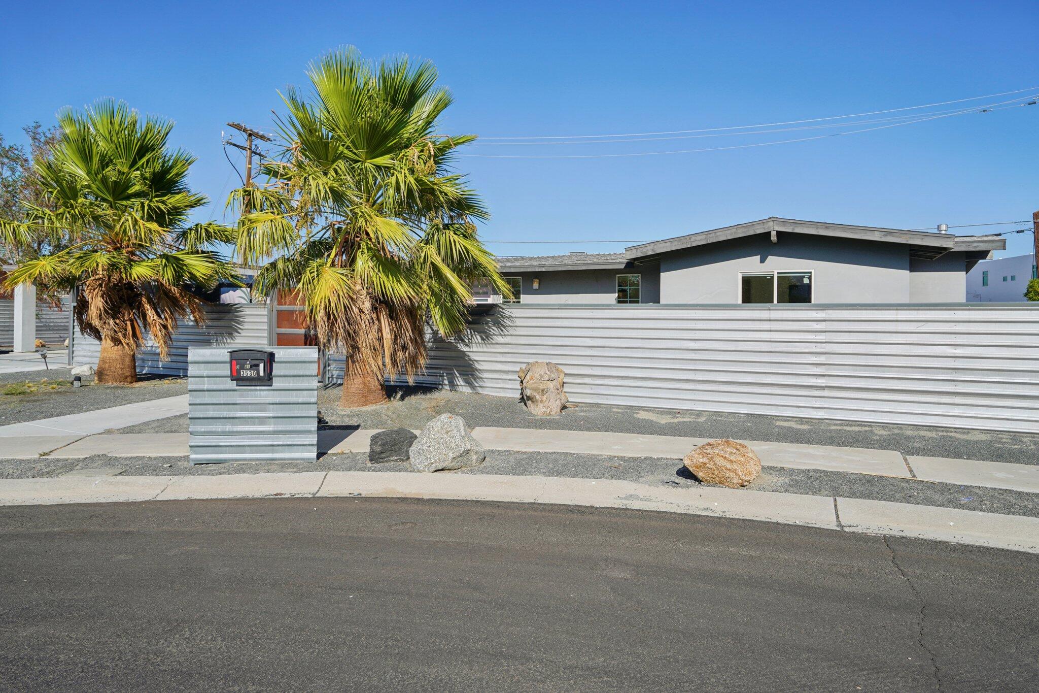 3530 Eastgate N Road Palm Springs, CA 92262 - Photo 38 of 48 36-web-or-mls-N Eastgate Rd-S1908-036