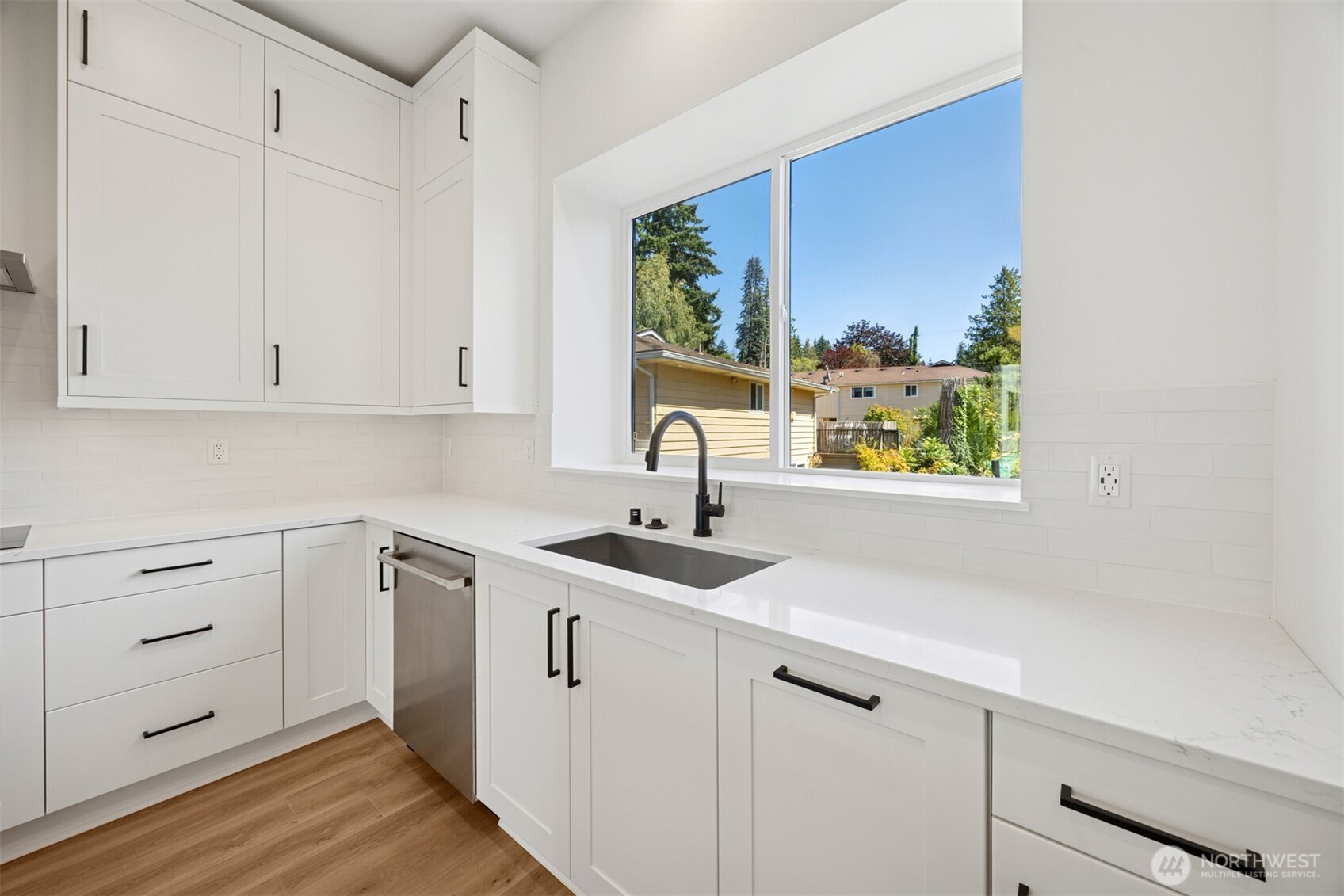 18814 99th Court Northeast, Unit B Bothell, WA 98011 - Photo 12 of 39