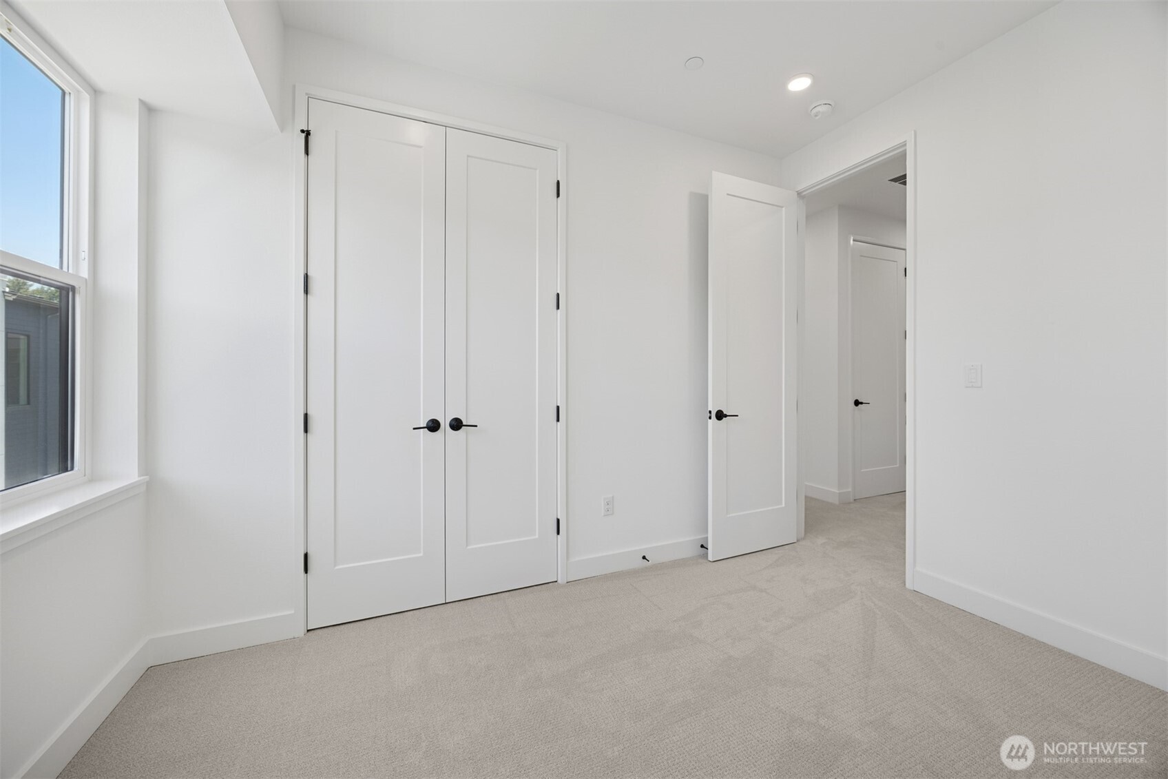 18814 99th Court Northeast, Unit B Bothell, WA 98011 - Photo 29 of 39